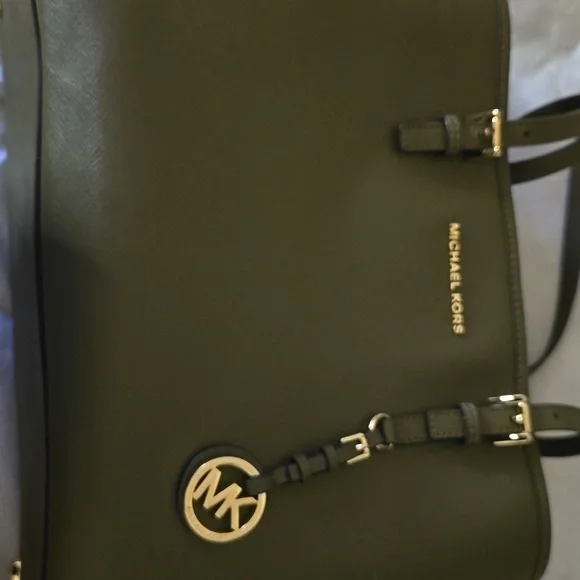 Michael Kors Jet Set Bag And Wallets - Picture 2 of 9